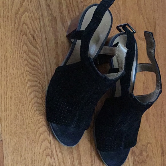 **SALE** Franco Sarto black suede-like size 8M - Picture 1 of 6